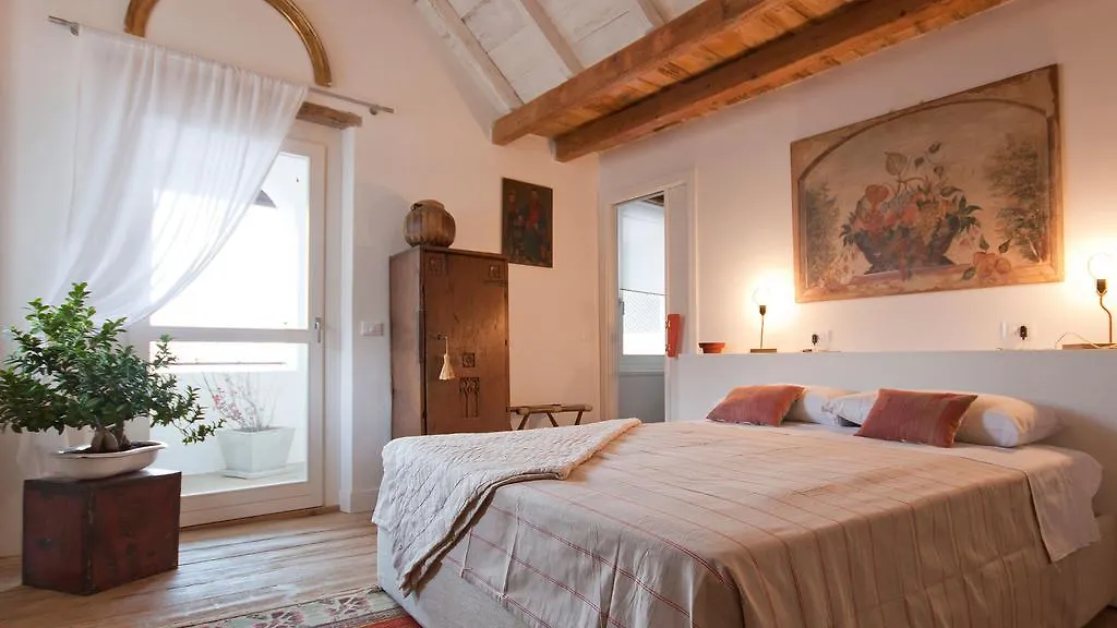 B&B Loggia Marti Gargnano