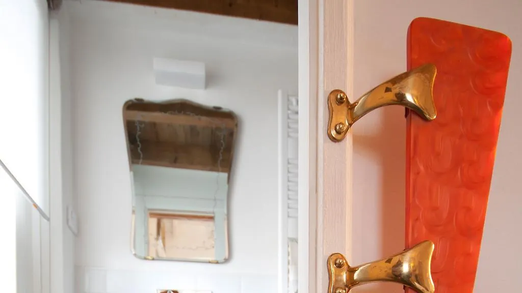 B&B Loggia Marti Gargnano Bed & Breakfast